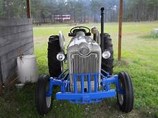 Ford 400 Tractor