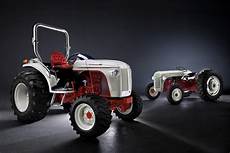 Model Ford Tractors