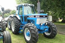 Tractor Ford 8730