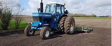 Ford 8700