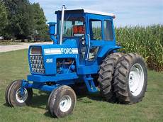 Ford Pulling Tractor