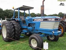 Ford Tw 25