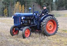 Fordson E27N P6