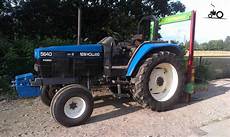 New Holland 5640