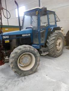 New Holland 5640