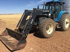 New Holland 8670